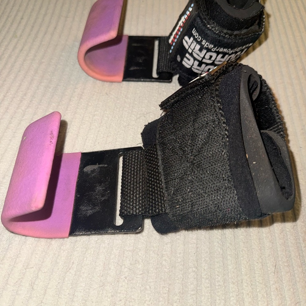 Pink and Black Lifting Straps - Picture 2 of 4